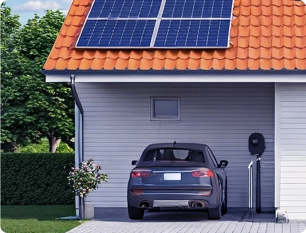 Imagem de uma casa com placas solares no teto e, na garagem, um carro elétrico estacionado ao lado de um carregador de carros.