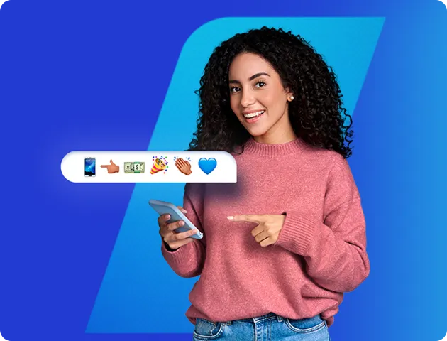 Mulher sorrindo segura um celular e aponta para uma faixa com emojis de celular, dinheiro, festa e coração.